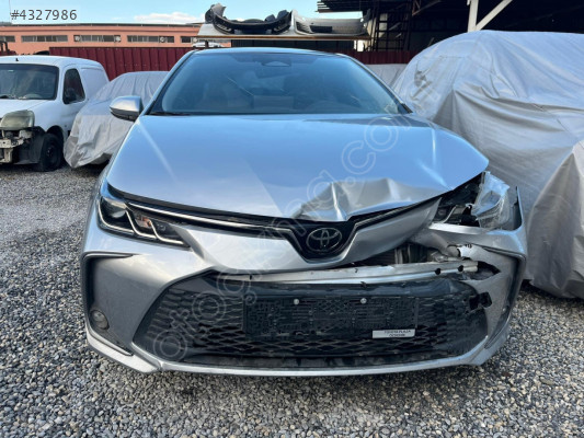 TOYOTA COROLLA KAPUT ORİJİNAL SÖKME -5330102490-