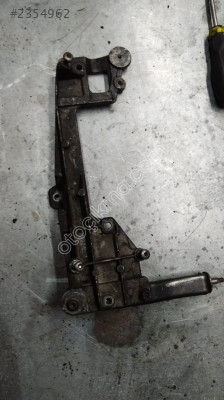 Audi A3 Orjinal Egr Tutucu orjinal çıkma
