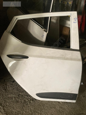 HYUNDAİ İ10 2017 MODEL SAĞ ARKA KAPI