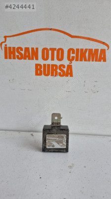 KİA SORENTO DİKİZ AYNA KONTROL ÜNİTESİ 935713E0002005-2010