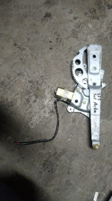 Mazda 323 sol arka cam krikosu orjinal çıkma