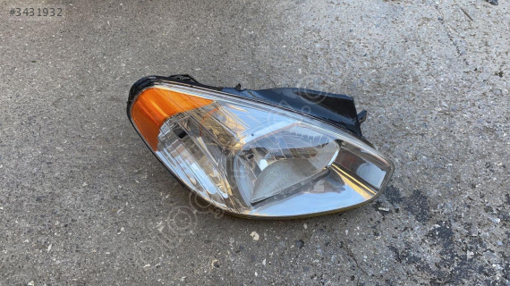 Hyundai Accent Era Sağ Ön Far - Çıkma ve Hatasız