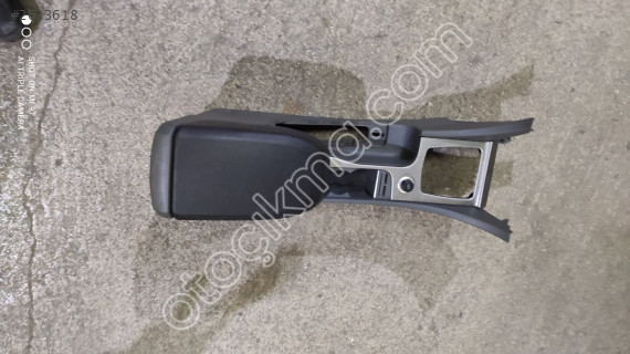 Ford Kuga Ara konsul Torpido 2009-2011 Model