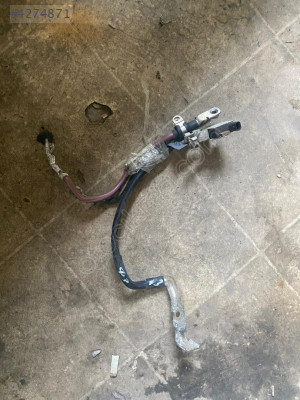 AUDİ Q3 AKÜ KUTUP BAŞI OTO FEDAİ