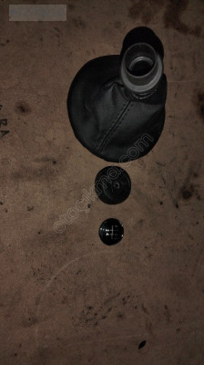 T5 SIFIR VİTES TOPUZU 7H0711113B