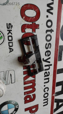 6R0971839 Polo 2012 tesisat ayırıcı kapağı