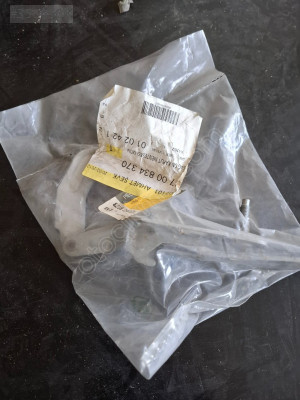 Renault megan 1 kaput menteşe sag 7700834370