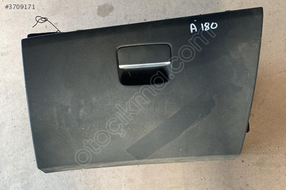 mercedes a w176 çıkma orjinal torpido kapağı (son fiyat)