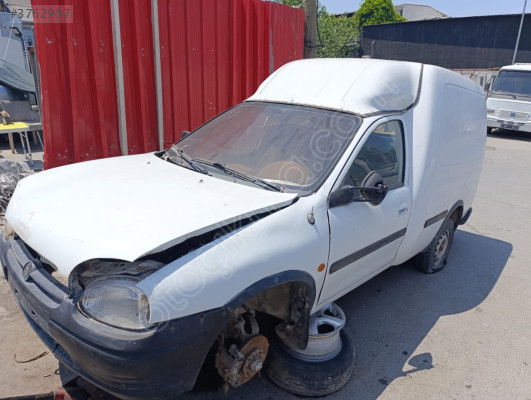 OPEL COMBO KAPUT