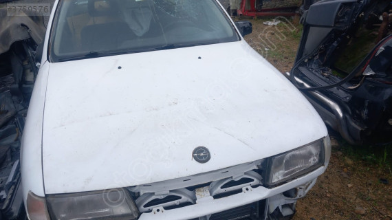 OPEL VECTRA A ÖN KAPUT.OTO ERKAN ÜNYE