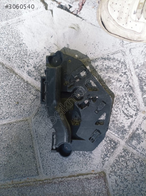 OPEL CORSA E STOP ALT BRAKETİ ÇIKMA ORJİNAL YEDEK PARÇA