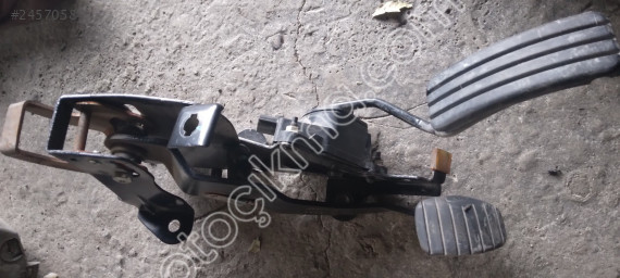 RENAULT MEGANE 2 PEDAL TAKIMI