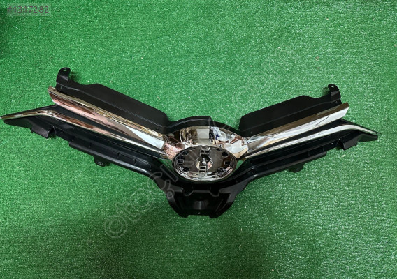 Toyota Auris Ön Panjur Nıkelaj Komple 2015-2018 53114-02380