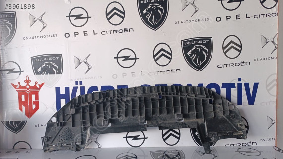 Peugeot 408 ön tampon alt muhafaza deflrktör 9844514680
