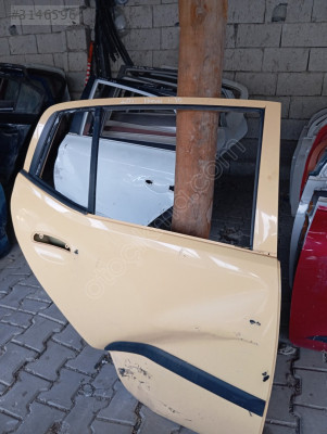 2005 2011 Hyundai i10 sağ arka kapı