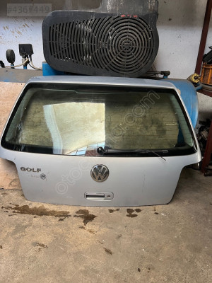 VOLKSWAGEN GOLF ÇIKMA BAGAJ KAPAĞI