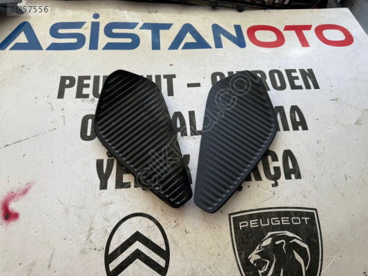 Peugeot 3008 sis kapak çıkma