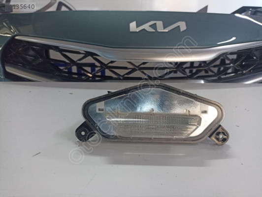 KİA SPORTAGE 2022-2025 ARKA GERİ LAMBASI 924A3-R2000 ORİJİNAL