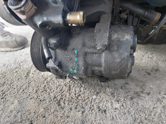 RENAULT MEGANE 1 2.0 BENZİNLİ KLİMA KOMPRESÖRÜ