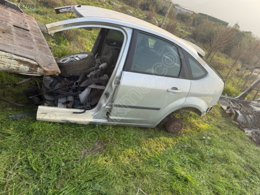 FORD FOCUS 2 ÇIKMA TAVAN ARKA KUPA