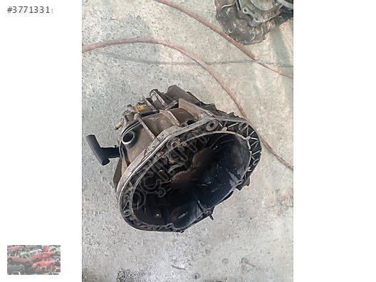 RENAULT MASTER 3 ŞANZIMAN ÖN KARKA MUHAFAZA KAPAKLARI