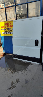 Fiat ducato 8m3 çıkma sağ sürgülü kapı