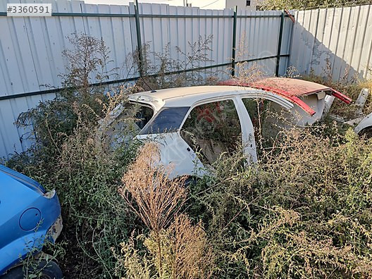 HYUNDAİ İ20 (KESME) TAVAN ARKA ŞASİ ÇAMURLUK