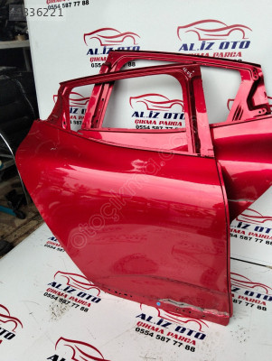 Renault clio 5 sağ arka kapı