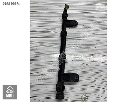 Enjektör Rampası Clio 2 - II - Logan 1.4 - 1.6 8V 8200494284