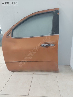 NİSSAN NAVARA SOL ÖN KAPI