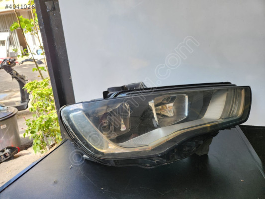 AUDİ A-3 2012-2015 SAĞ FAR ORJİNAL ÇIKMA
