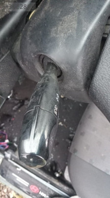 Hyundai Getz sinyal silecek kolu ünite çıkma