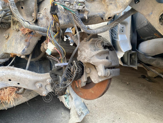 PEUGEOT 306 AKS TAŞIYICI SAĞ ,  PEUGEOT 306 AKS TAŞIYICI SOL