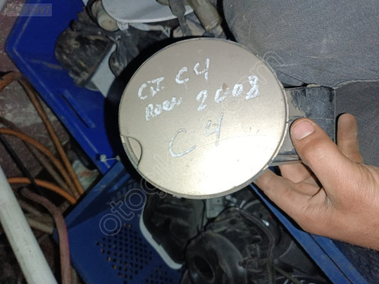 CİTROEN C4 DEPO KAPAĞI