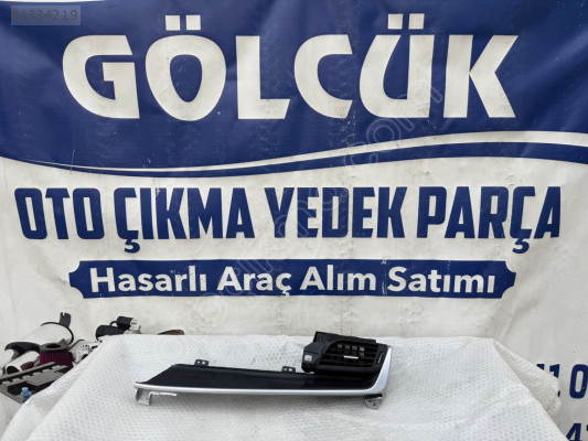 Nissan Qashqai J12 Sağ Ön Kalorifer Izgarası ORJİNAL