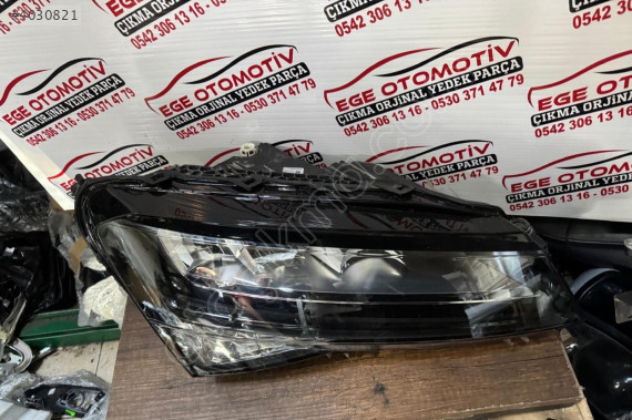 2019/2023 SKODA SÜPERB FULL LED SAĞ FAR ORJINAL HATASIZ