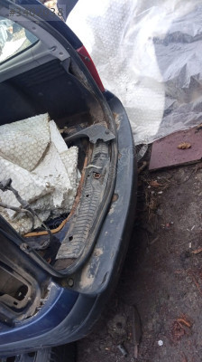 Megane 1 stw station arka kesme panel havuz yedek parça