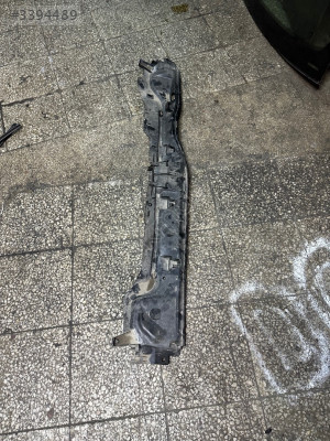 PEUGEOT 2008 ön cam alt ızgarası