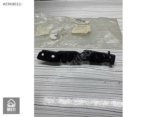 VW A3 Tampon Braketi Sağ 8P0807184A