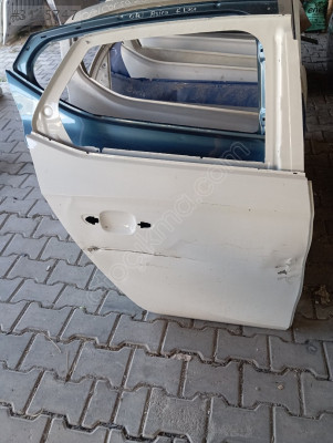 Opel Corsa sağ arka kapı 2018 2024 arası