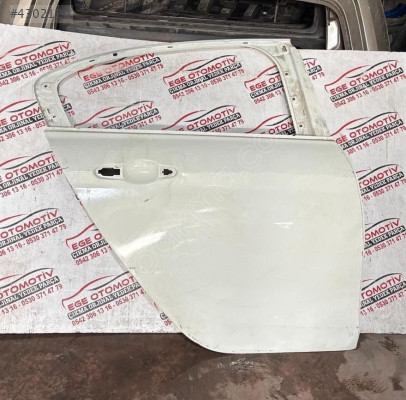 FİAT EGEA BEYAZ SAĞ ARKA KAPI ORJINAL LOKALLİK