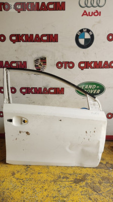 TOYOTA AURİS SAĞ ÖN KAPI