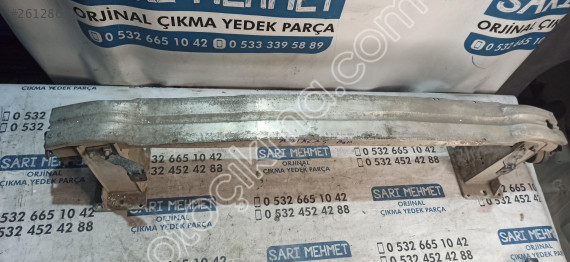 ÇIKMA AUDİ A4 A5 ÖN TAMPON DEMİRİ