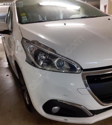 Peugeot 208 yapısal ara parçası 9826404480