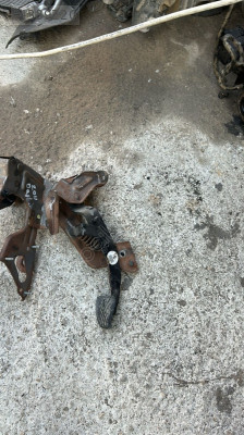 2011 NISSAN QASHQAİ ÇIKMA ORJİNAL FREN PEDALI