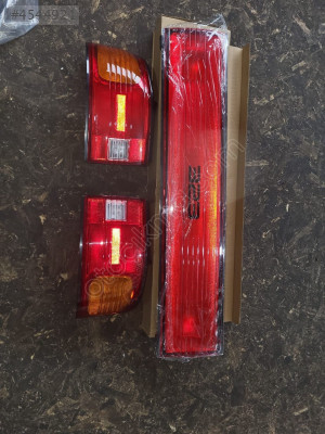 Mazda 323 Sedan Stop Takımı