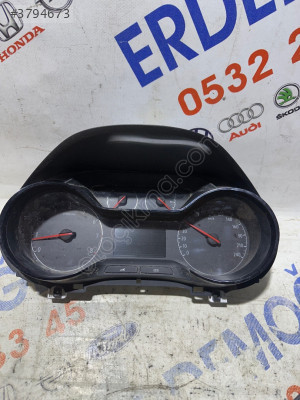 Opel Crossland Gösterge Paneli Orjinal Çıkma