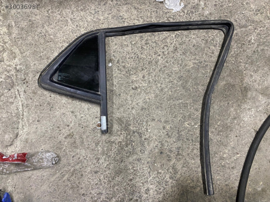 OPEL MOKKA SAĞ ARKA KELEBEK CAMI ÇIKMA ORJİNAL 95281280