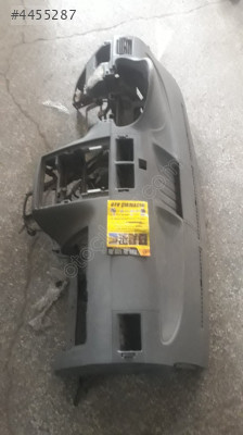 FORD TRANSIT CONNECT GÖĞÜSLÜK