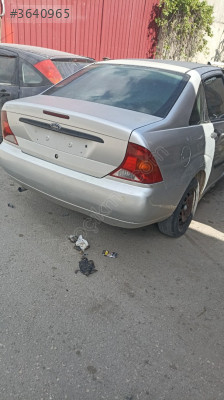 Ford focus 1kasa çıkma yedek parça